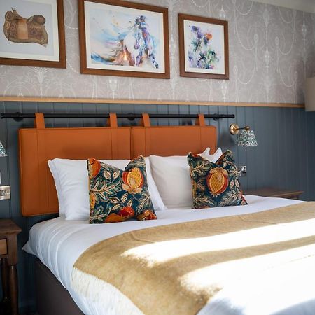 Ely Hotel By Chef & Brewer Collection Κάμπερλι Εξωτερικό φωτογραφία