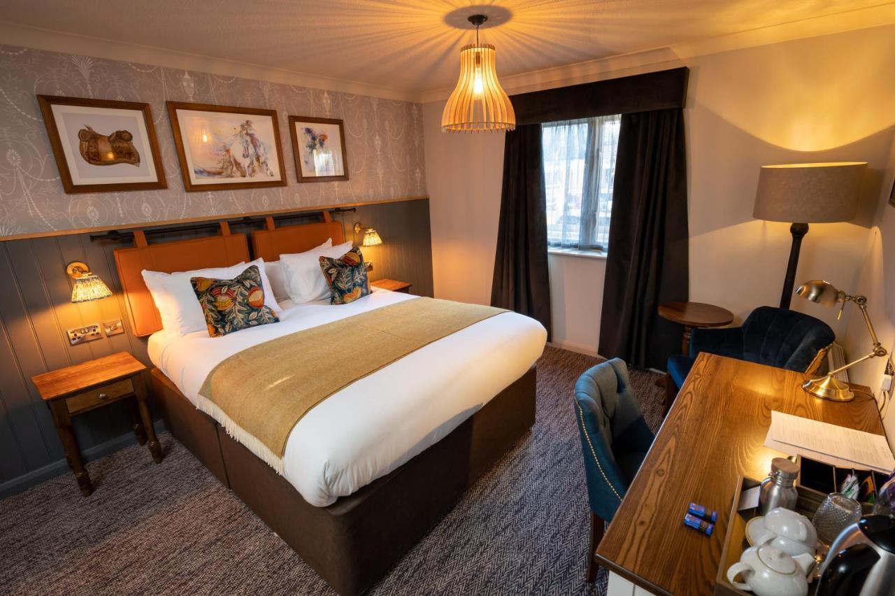 Ely Hotel By Chef & Brewer Collection Κάμπερλι Εξωτερικό φωτογραφία